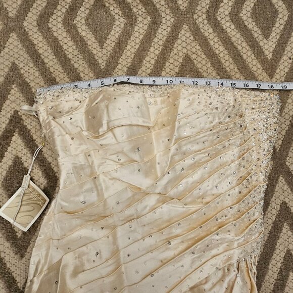 YSA Makino Off White Silk Wedding Dress 12 - Picture 8 of 8